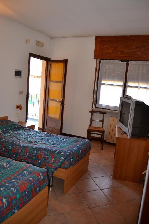 Trattoria Vecchio Mulino Bed & Breakfast Niella Tanaro Rom bilde