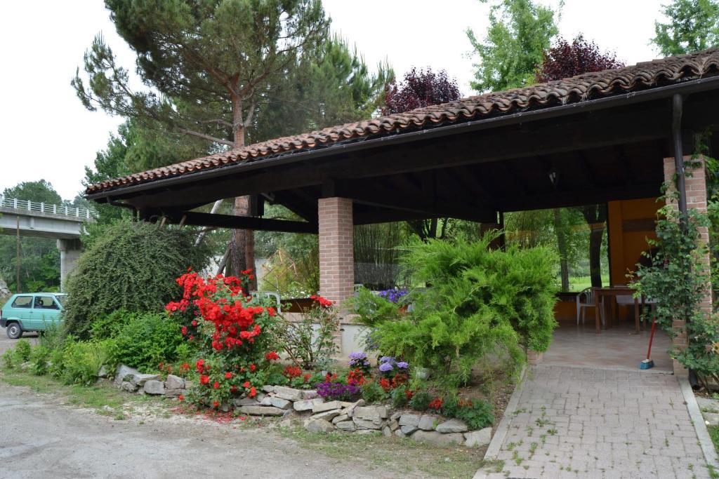 Trattoria Vecchio Mulino Bed & Breakfast Niella Tanaro Eksteriør bilde