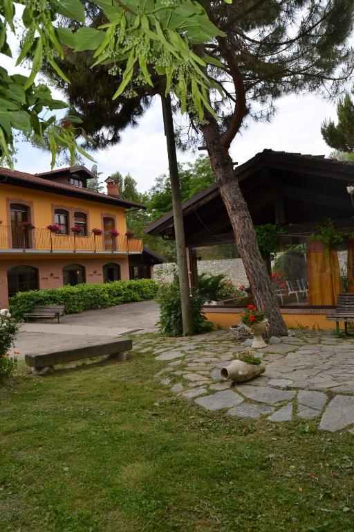 Trattoria Vecchio Mulino Bed & Breakfast Niella Tanaro Eksteriør bilde